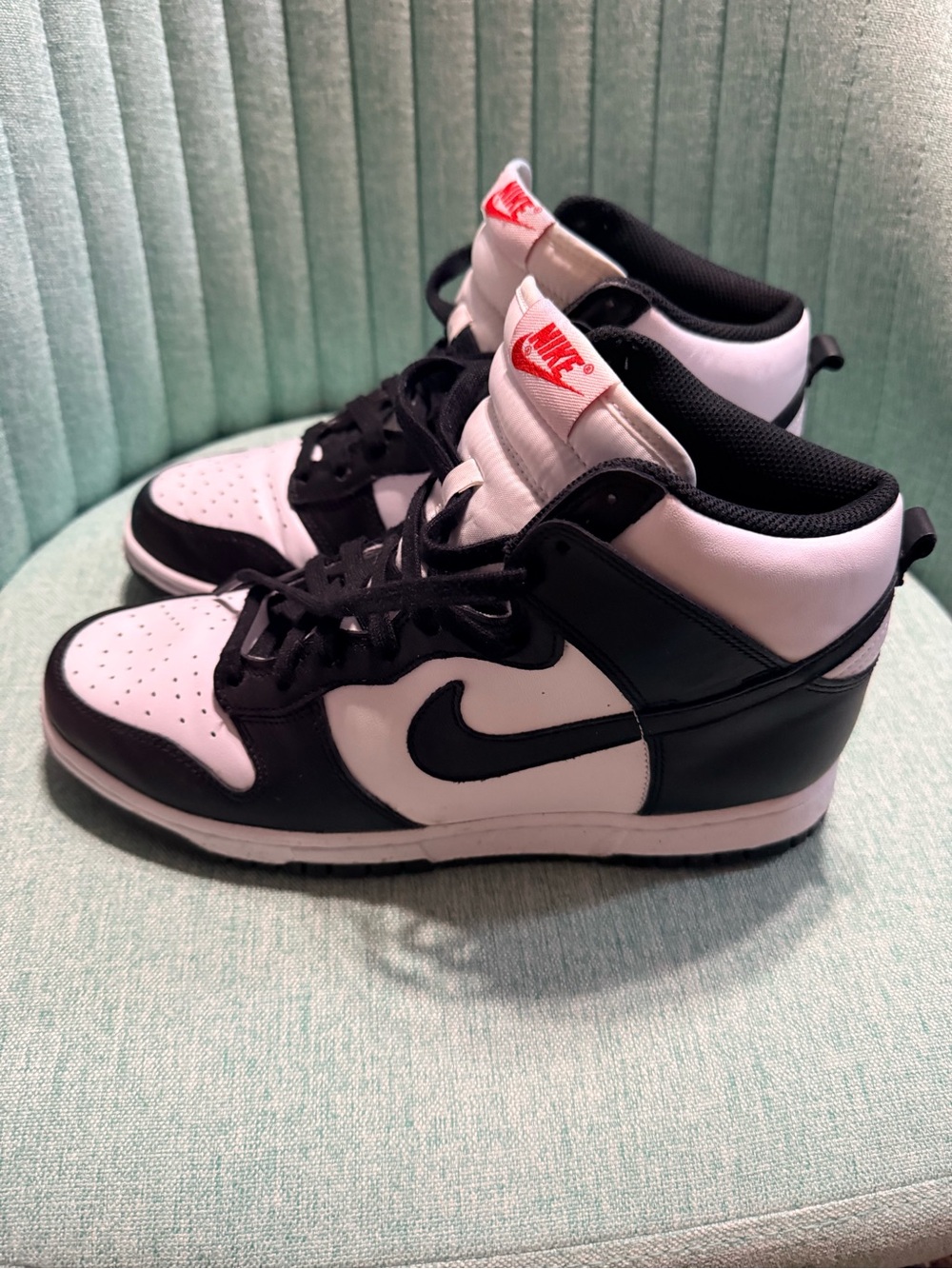 WMNS Dunk High "Panda (2021)" sneakers
